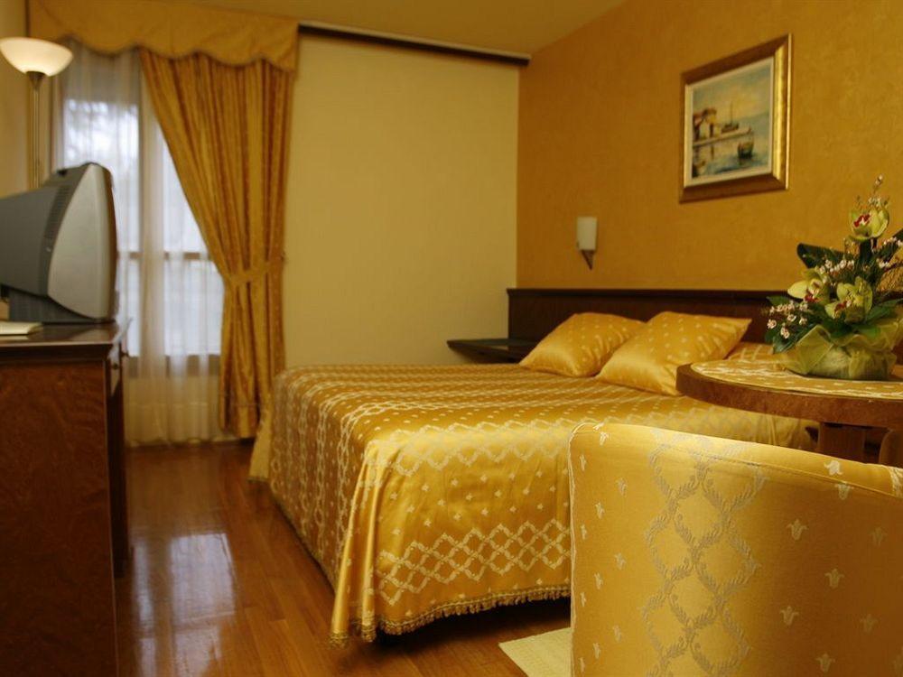 Hotel Cittar Novigrad Istria Eksteriør billede